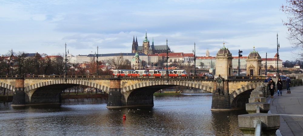 prague-1177175_1280 prague-1177175_1280
